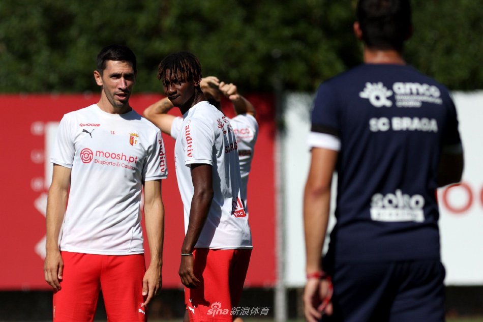 虽然曾凡博 虽然曾凡博