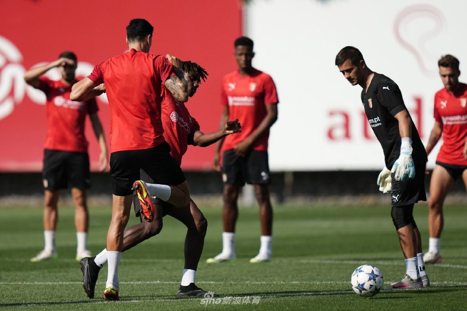 达到高峰 达到高峰