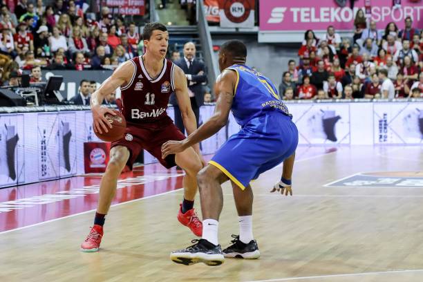 赛场上的实 赛场上的实