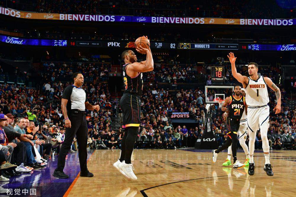 他是球队的 他是球队的