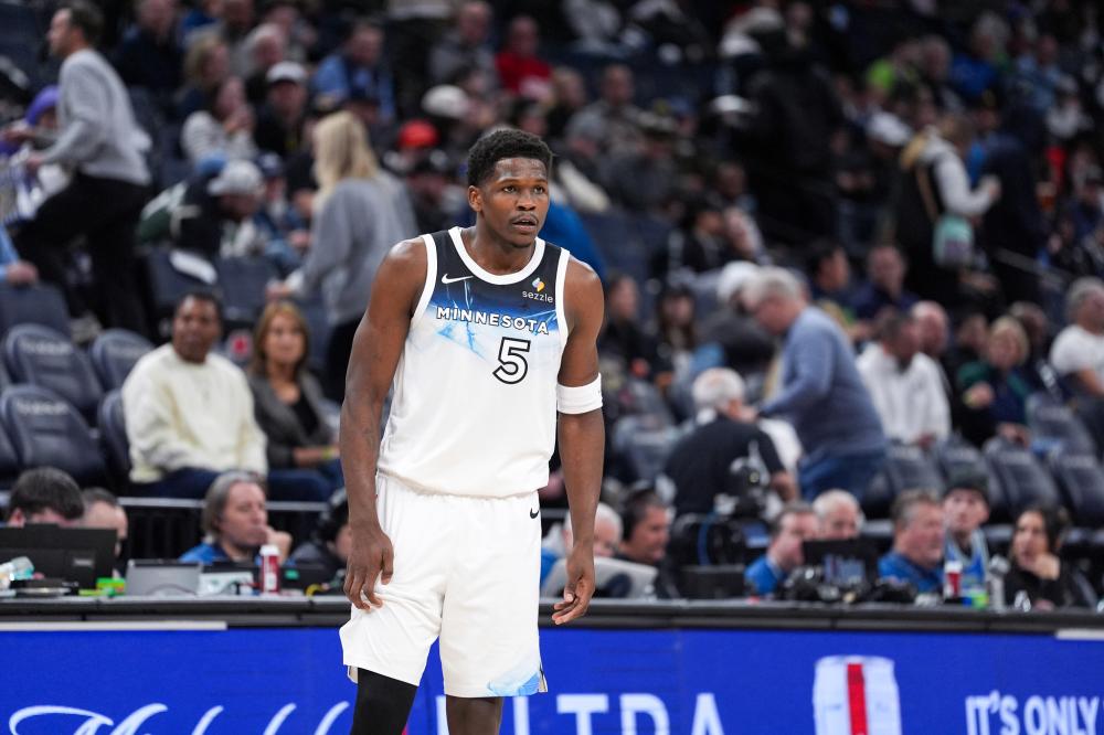 8篮板的亮 8篮板的亮